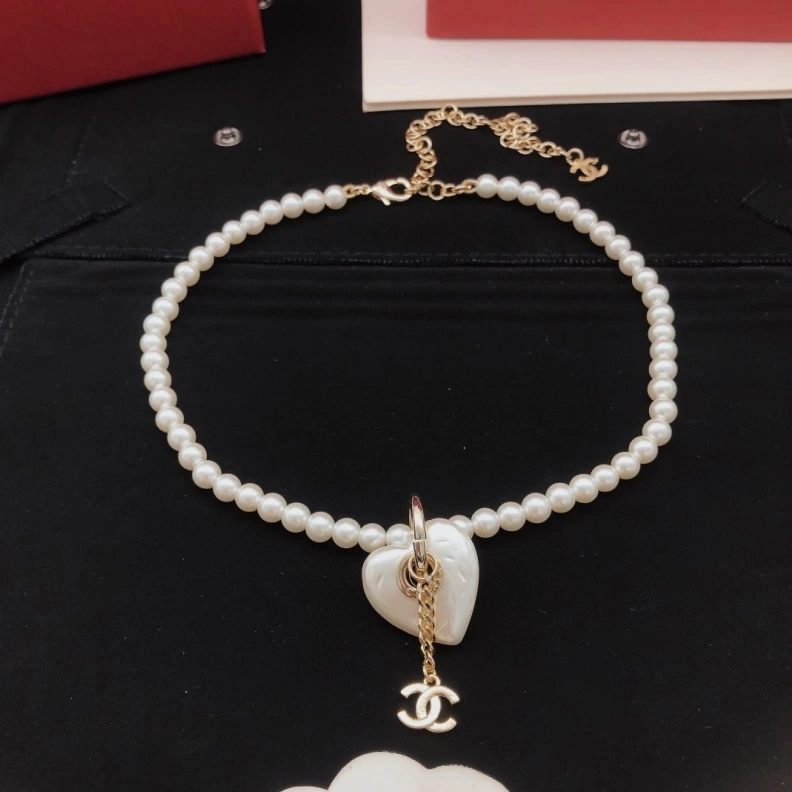 Affordable Chxnxl Necklaces 285564