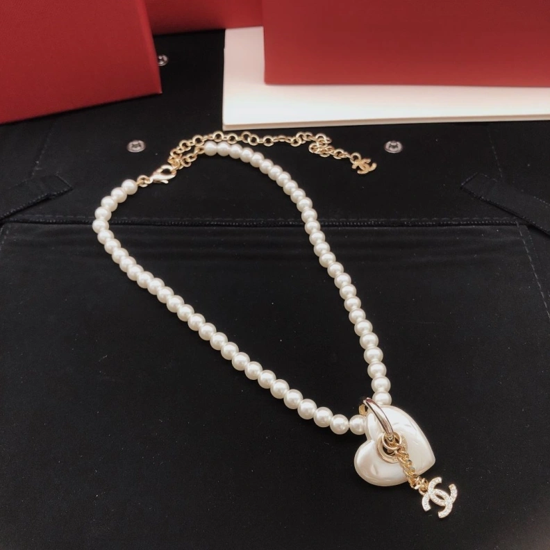 Affordable Chxnxl Necklaces 285564