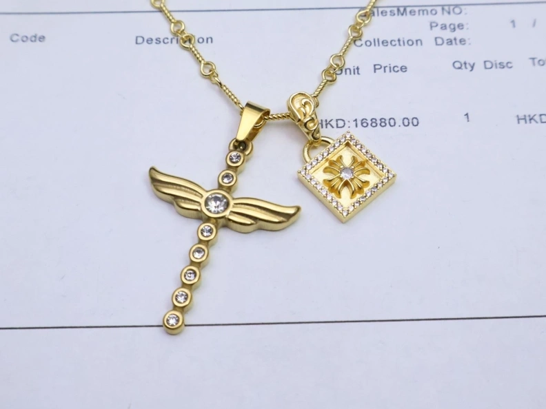 Lightweight Chrxmx Hxxrts Necklaces 297175