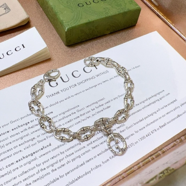 EyeCatching Gxccx Bracelets 302928