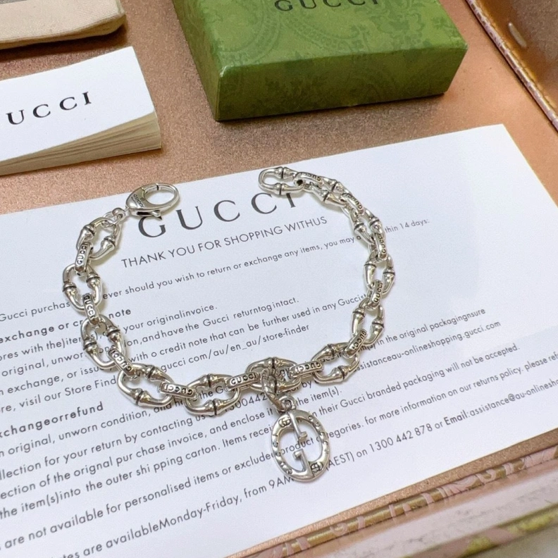 EyeCatching Gxccx Bracelets 302928