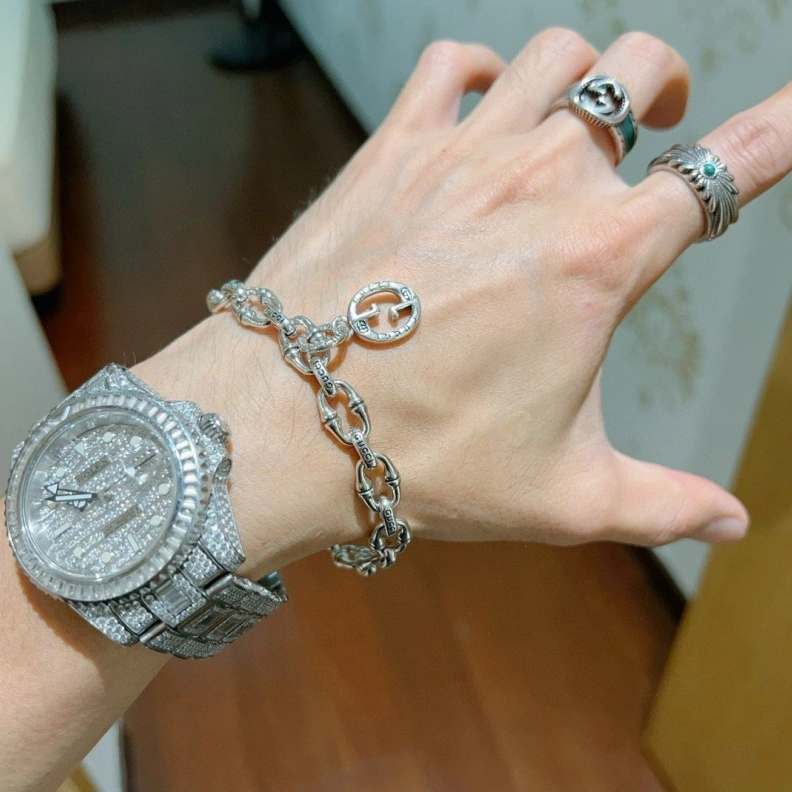 EyeCatching Gxccx Bracelets 302928