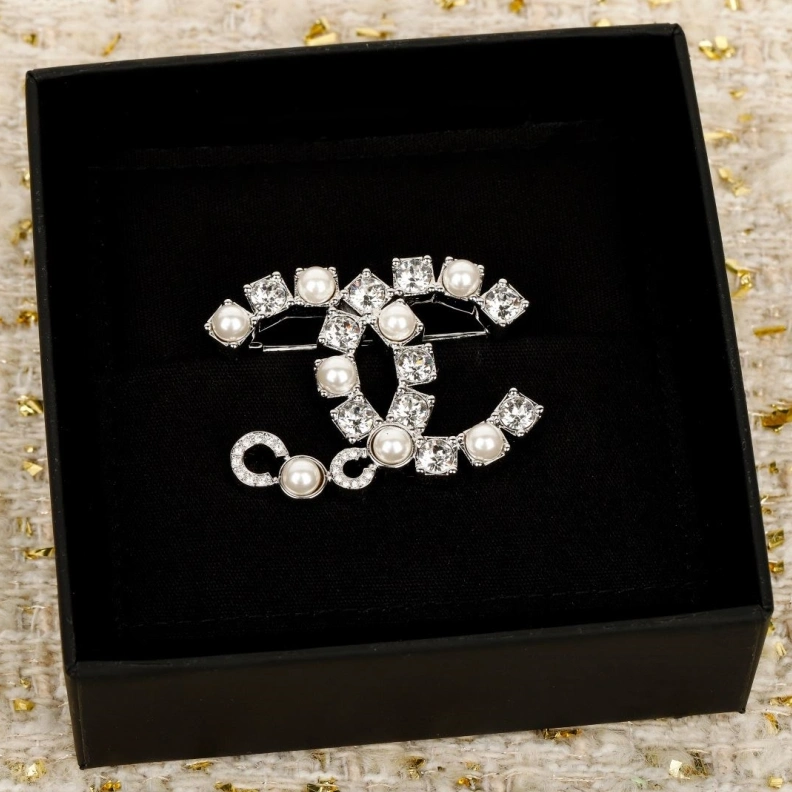 AllSeason Chxnxl Brooches 286439