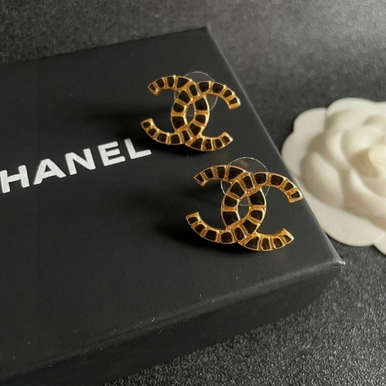 Breathable Chxnxl Earrings 286313