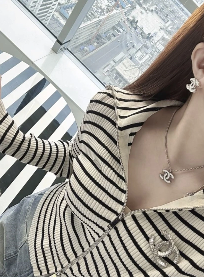 Bold Chxnxl Necklaces 285551