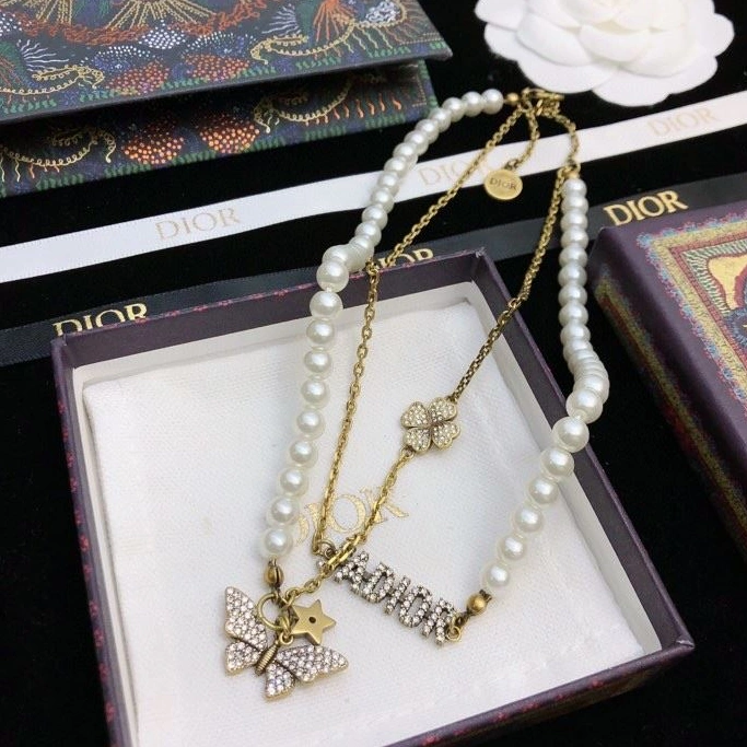 EyeCatching Christian Dxxr Necklaces 294123