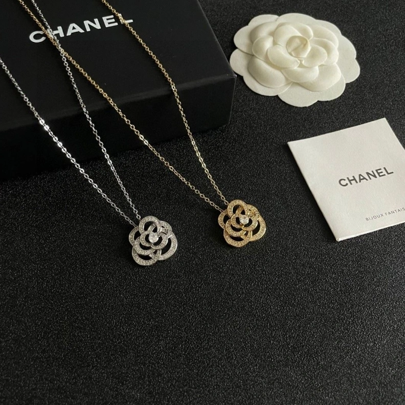Breathable Chxnxl Necklaces 285558