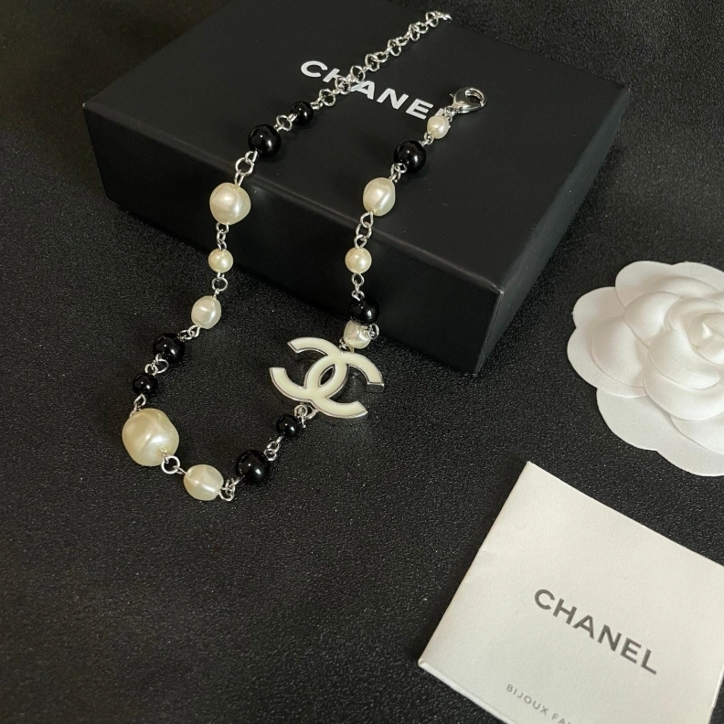 Fashionable Chxnxl Necklaces 285560
