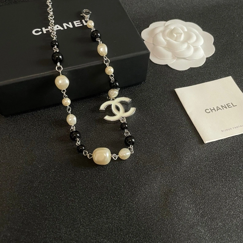 Fashionable Chxnxl Necklaces 285560