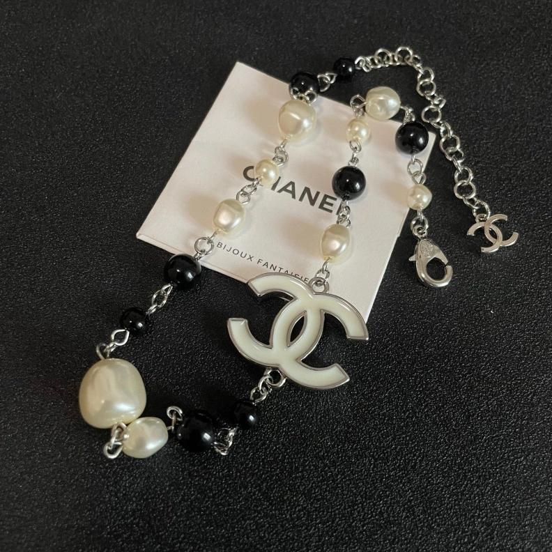 Fashionable Chxnxl Necklaces 285560