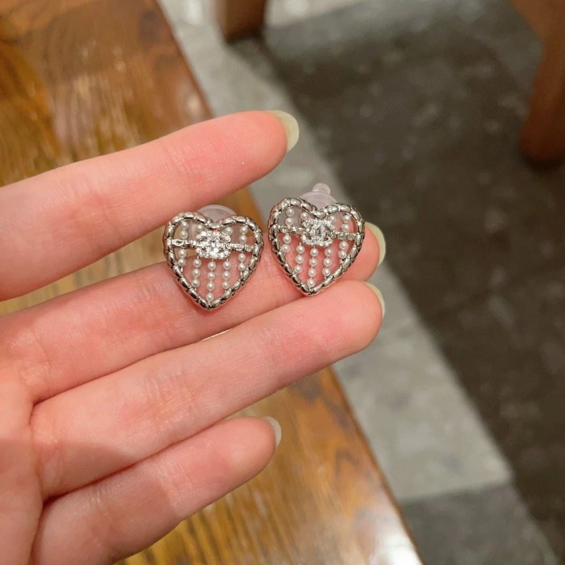 Minimalist Chxnxl Earrings 286269
