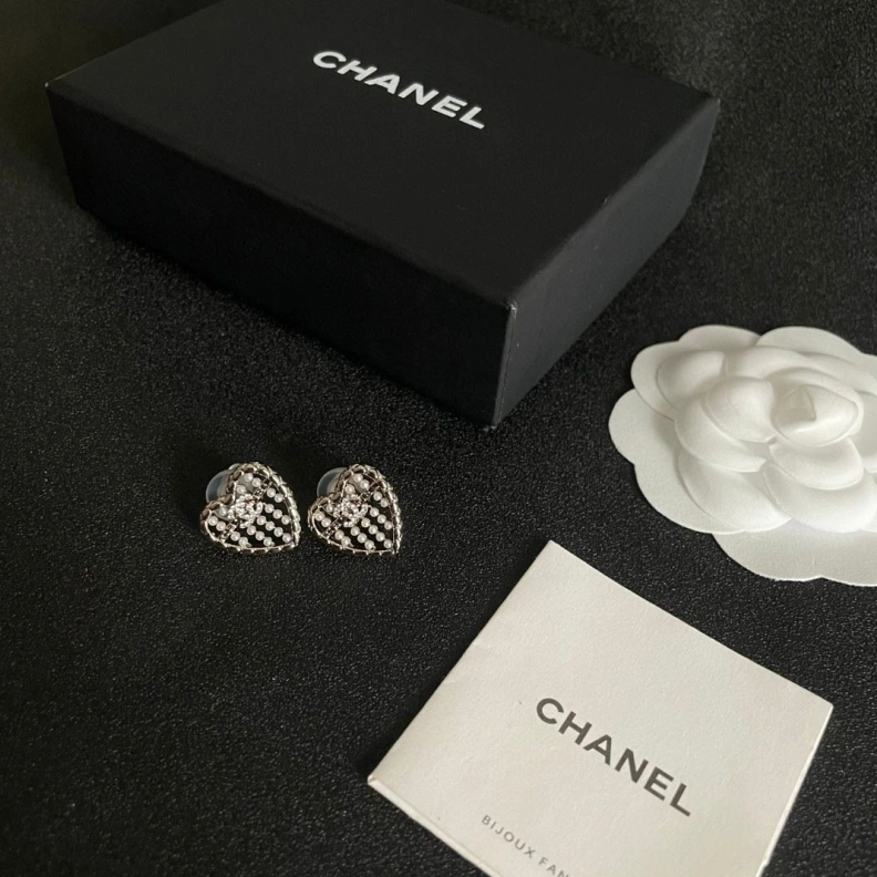 Minimalist Chxnxl Earrings 286269