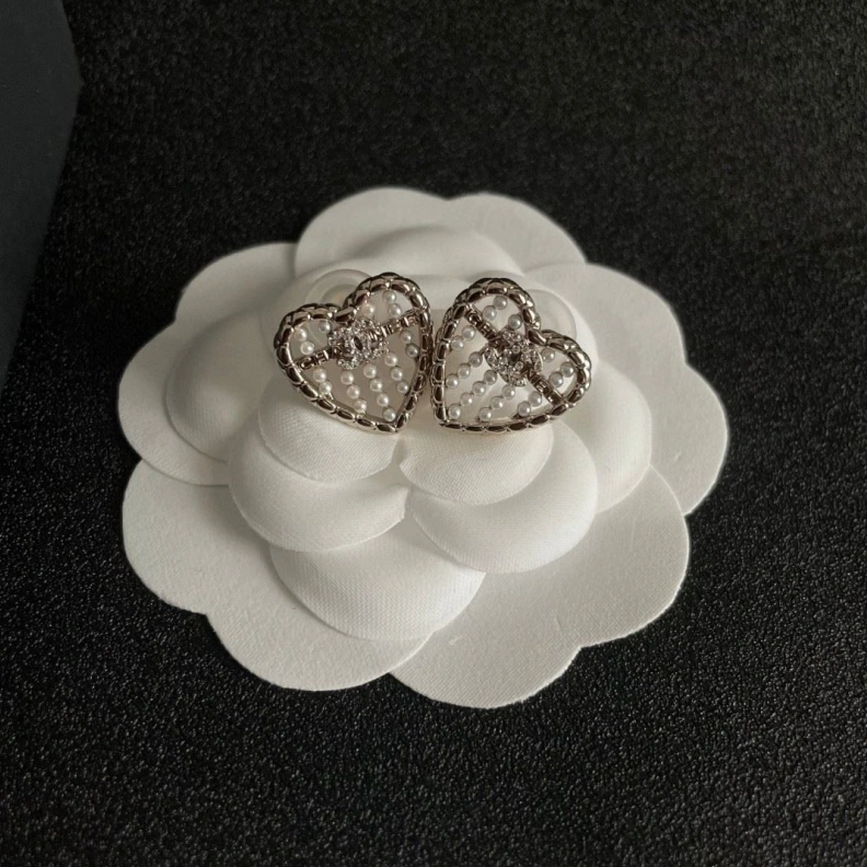 Minimalist Chxnxl Earrings 286269