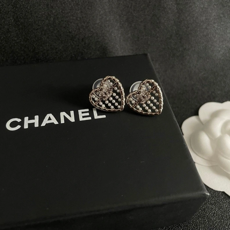 Minimalist Chxnxl Earrings 286269