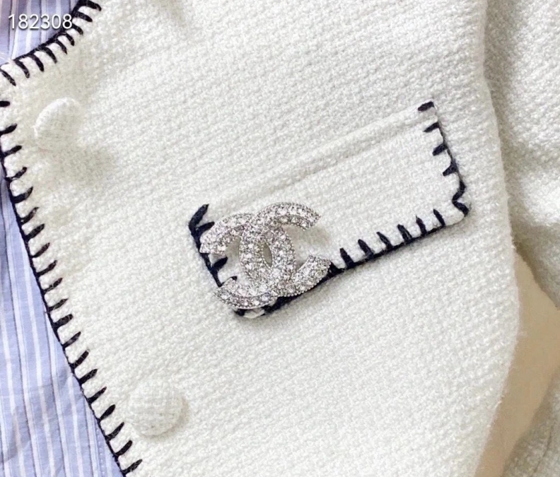 Soft Chxnxl Brooches 286433