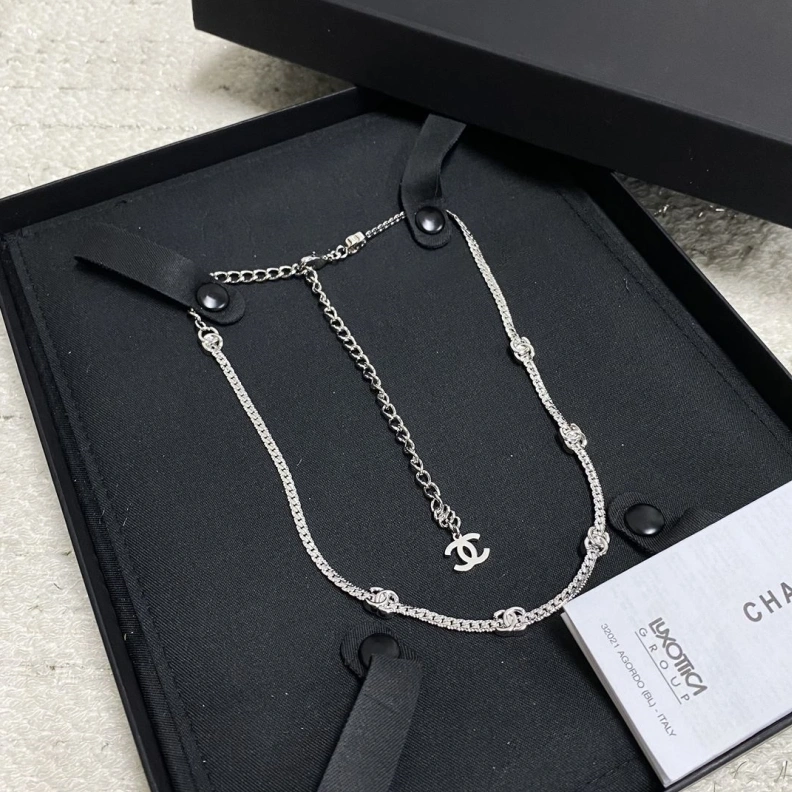 NewStyle Chxnxl Necklaces 285545