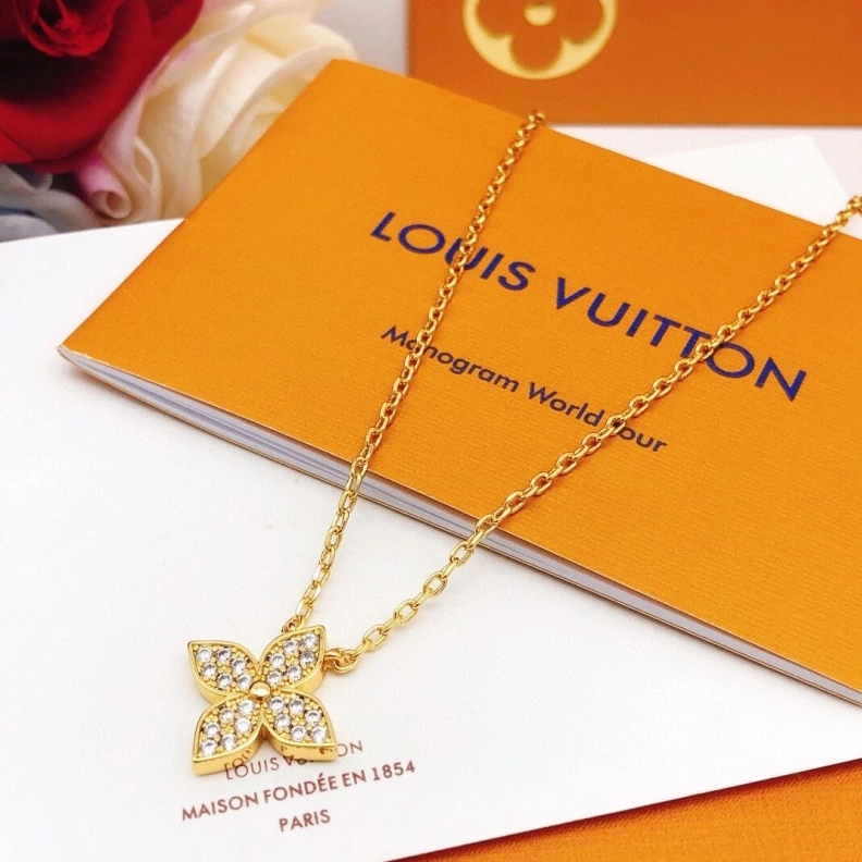 EyeCatching LX Necklaces 308960