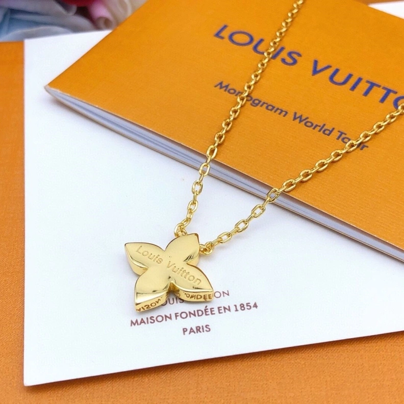 EyeCatching LX Necklaces 308960