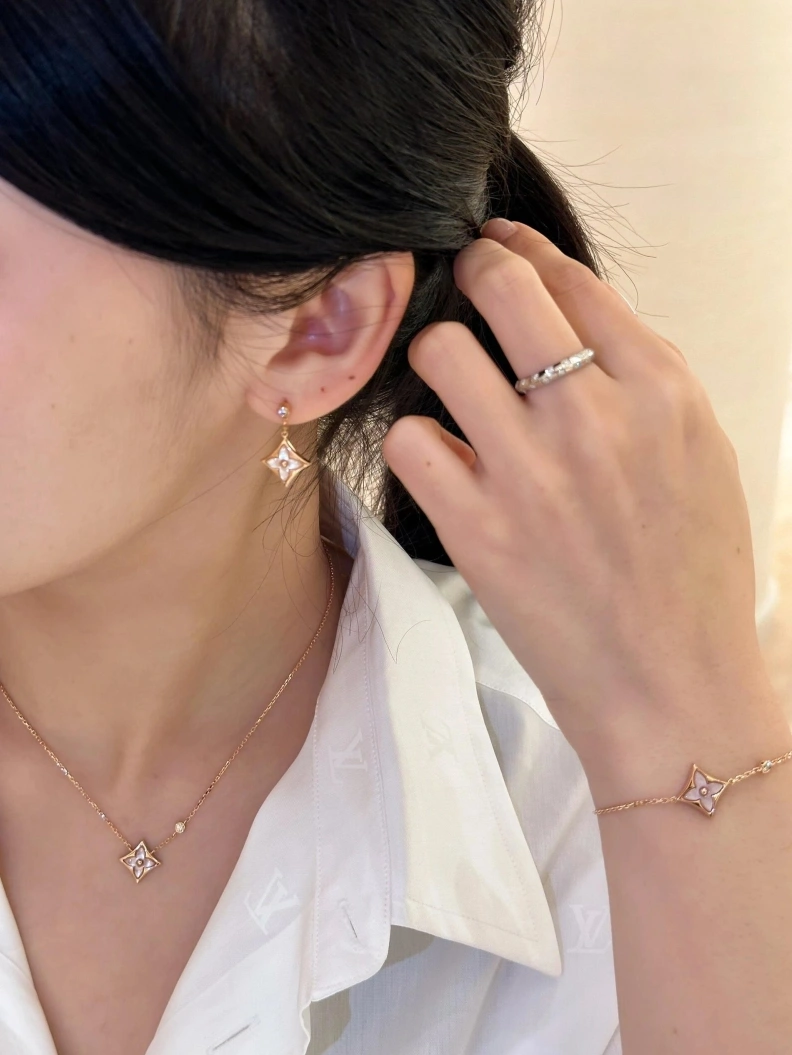Flexible LX Necklaces 308956