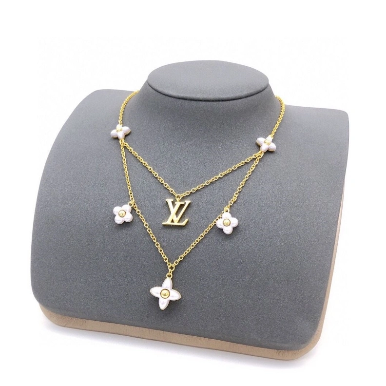 Fashionable LX Necklaces 308974