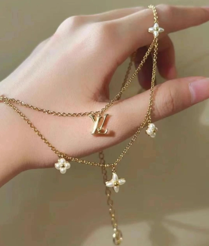 Fashionable LX Necklaces 308974