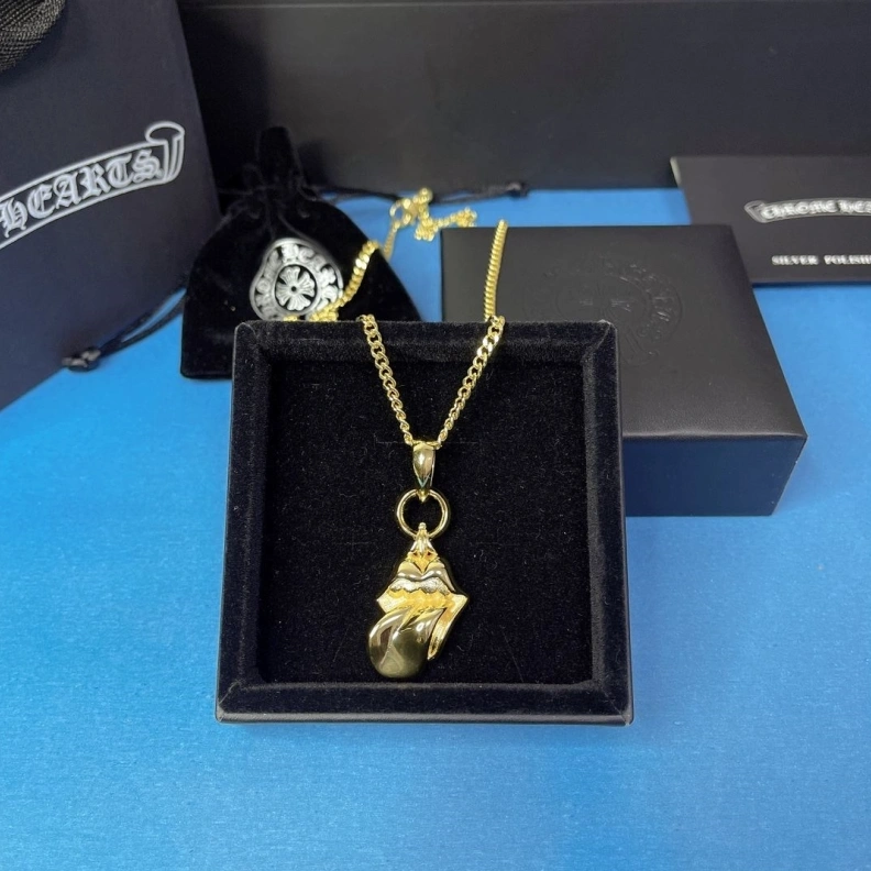 Classic Chrxmx Hxxrts Necklaces 297165
