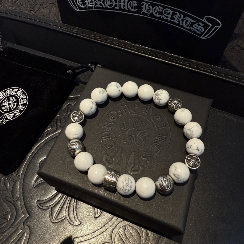 Stylish Chrxmx Hxxrts Bracelets 297488
