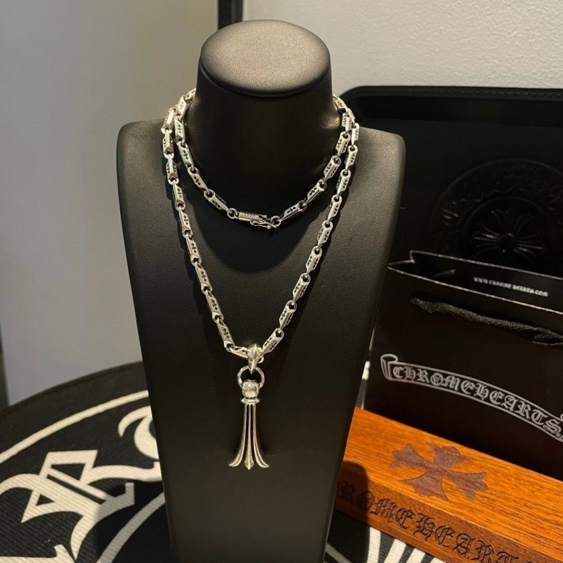 Bold Chrxmx Hxxrts Necklaces 297156