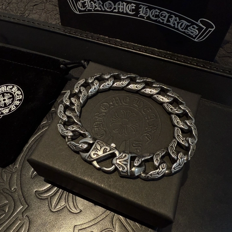 Fashionable Chrxmx Hxxrts Bracelets 297486