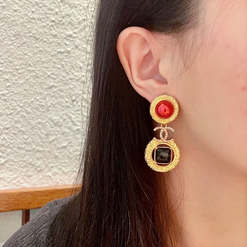 Vibrant Chxnxl Earrings 286247