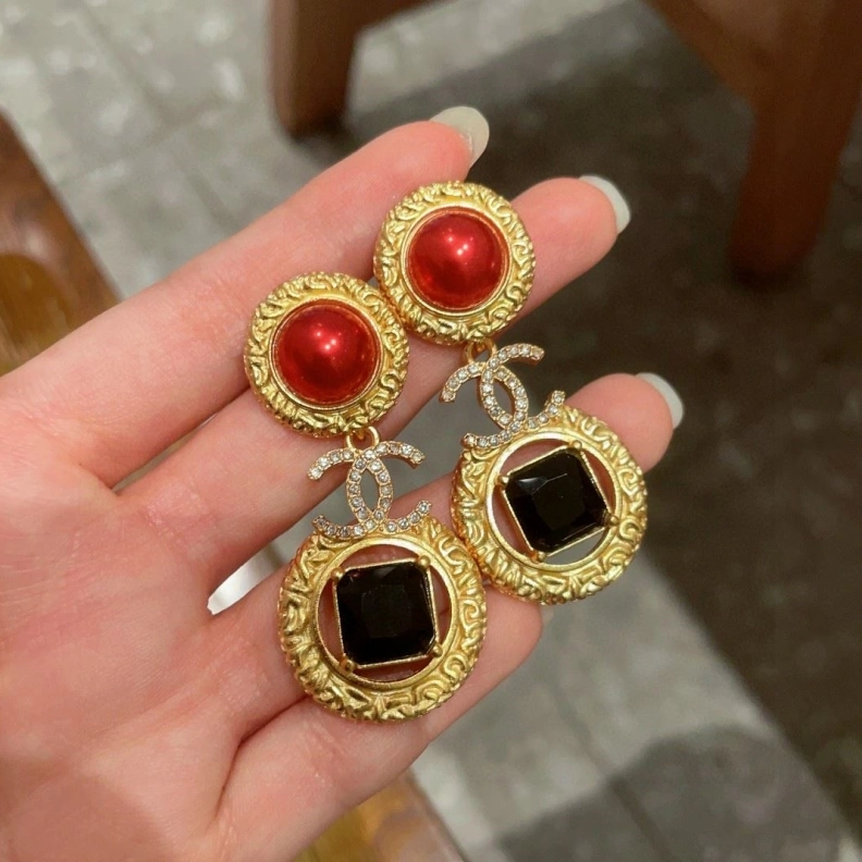 Vibrant Chxnxl Earrings 286247