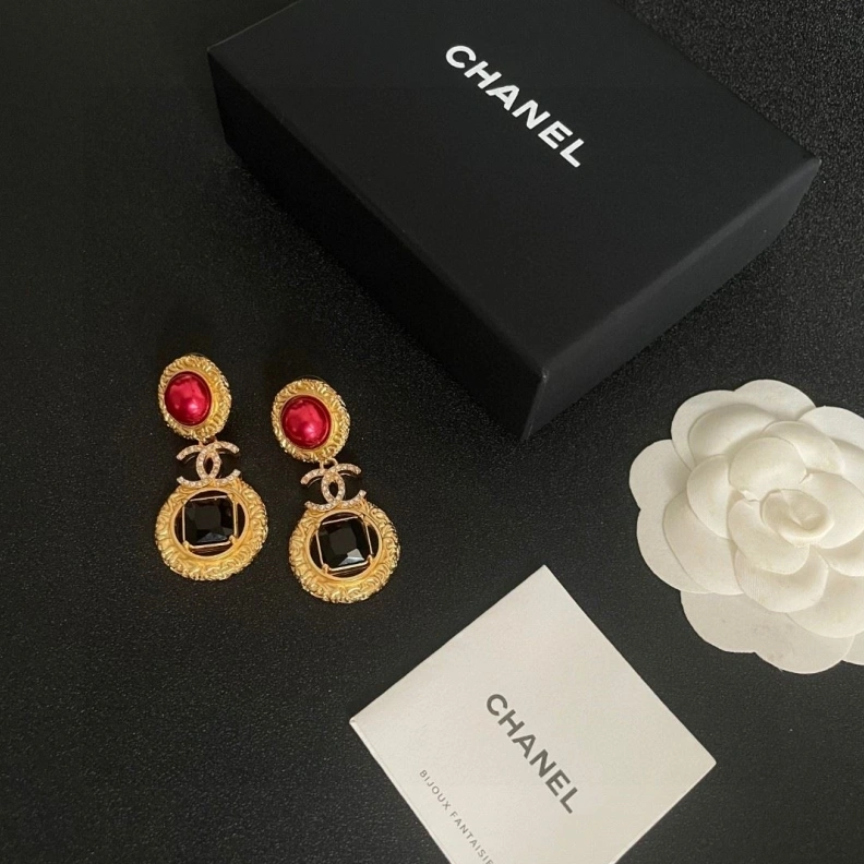 Vibrant Chxnxl Earrings 286247