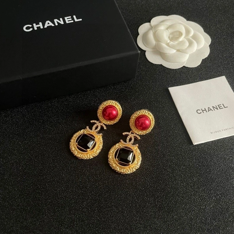 Vibrant Chxnxl Earrings 286247