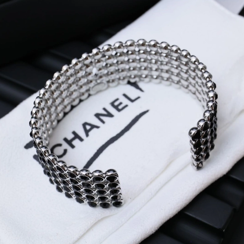 Efficient Chxnxl Bracelets 286521