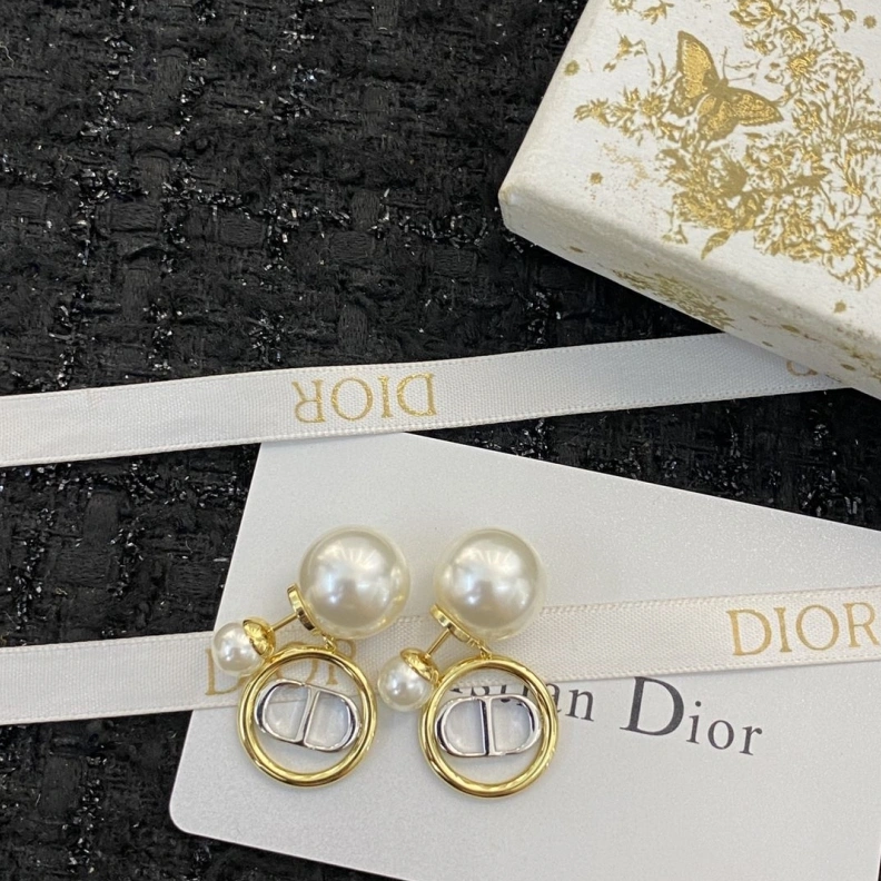 Efficient Christian Dxxr Earrings 294255