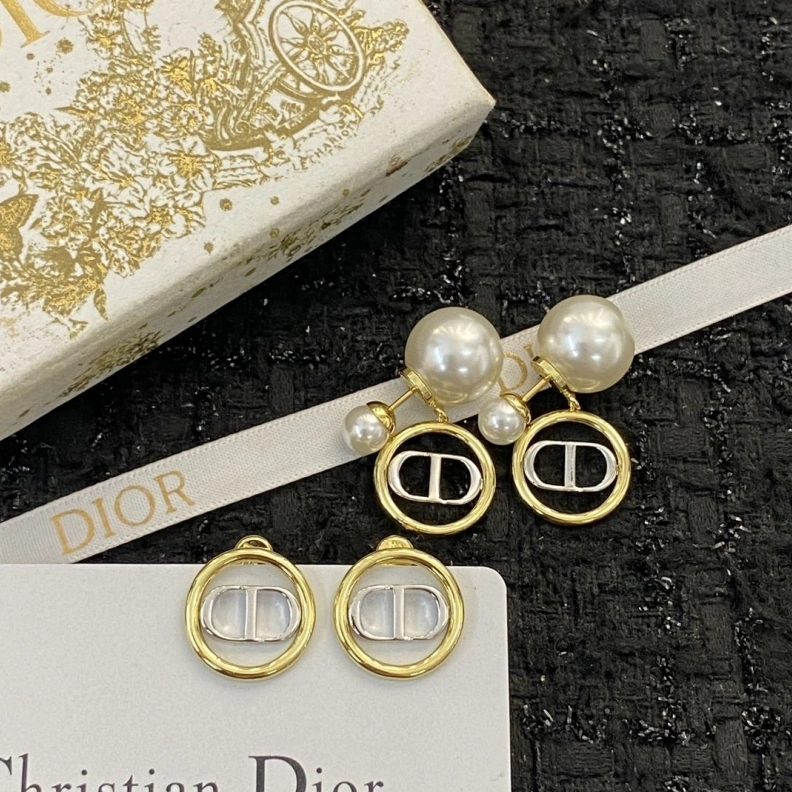 Efficient Christian Dxxr Earrings 294255