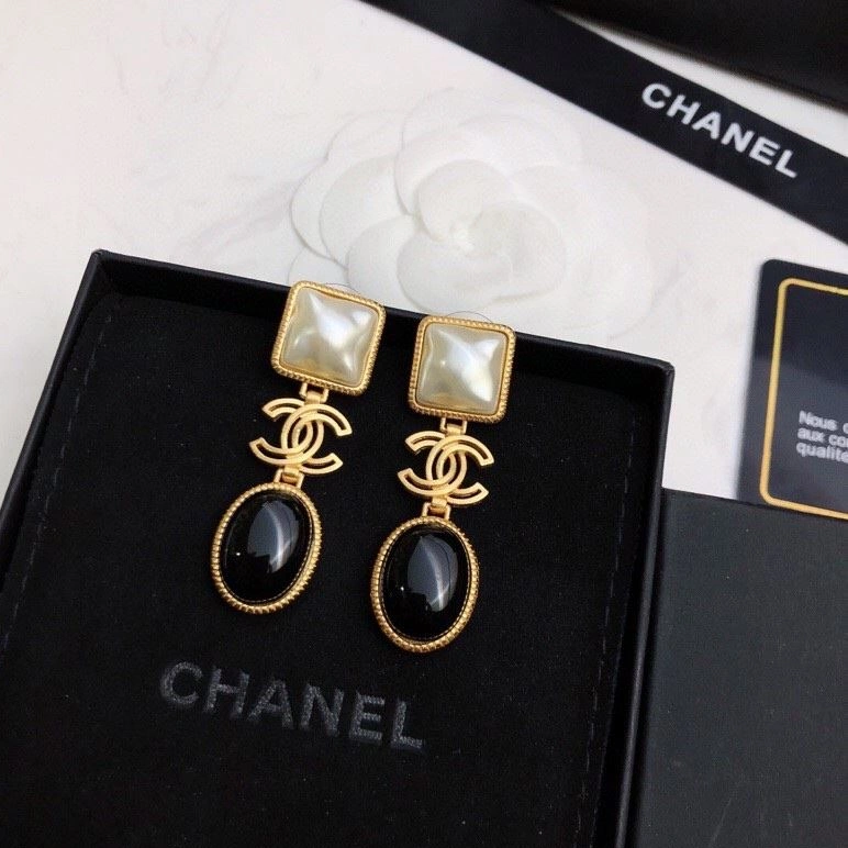 Stylish Chxnxl Earrings 286232