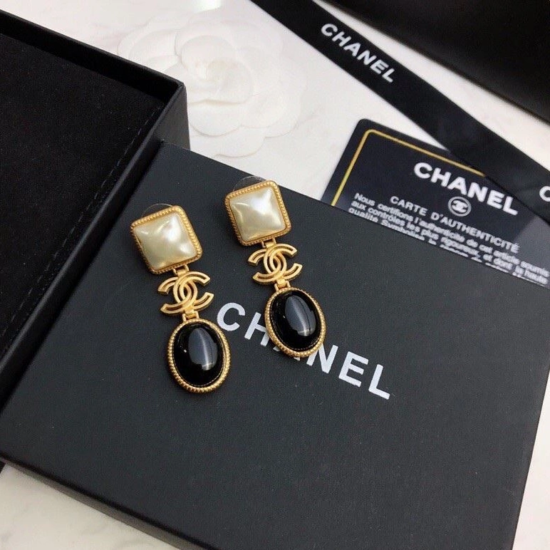 Stylish Chxnxl Earrings 286232