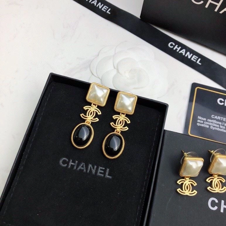 Stylish Chxnxl Earrings 286232