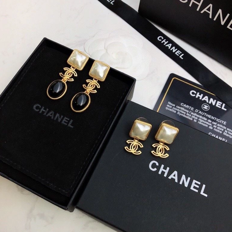 Stylish Chxnxl Earrings 286232
