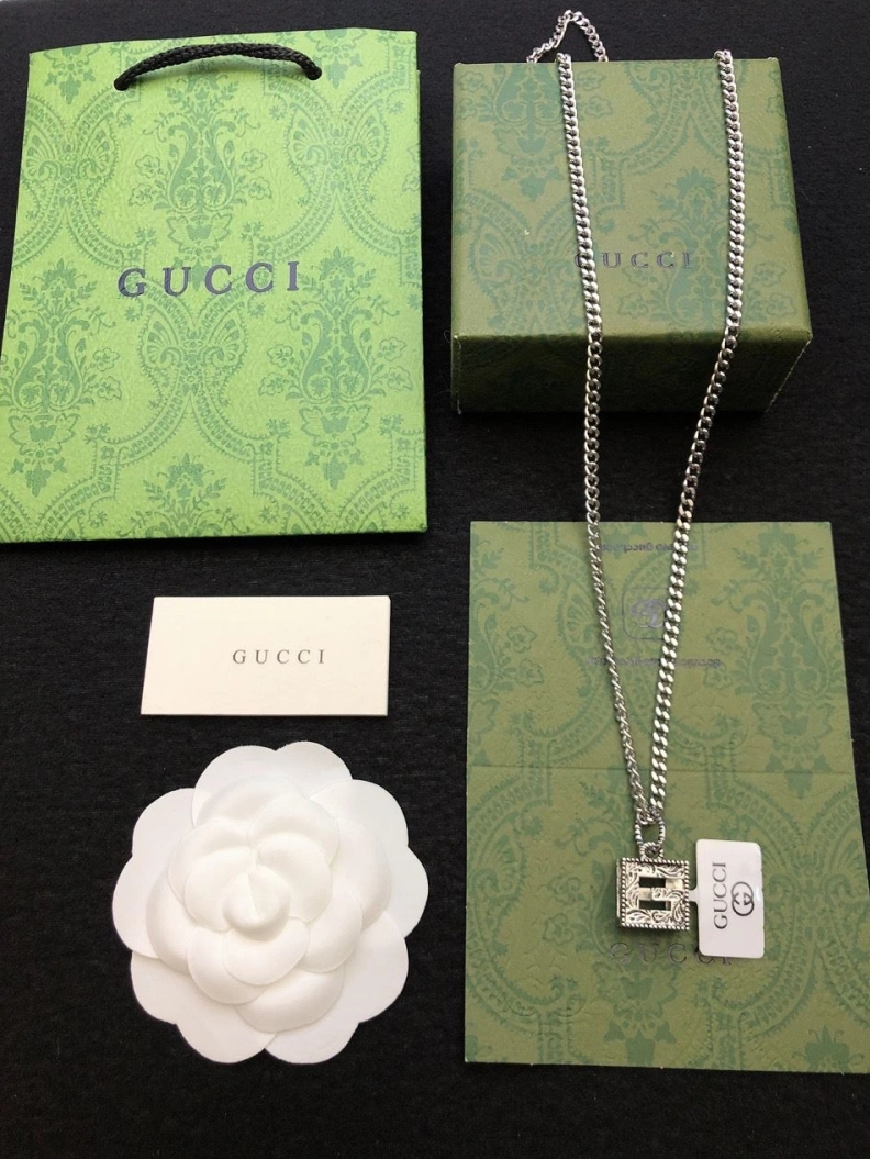 Bright Gxccx Necklaces 302703