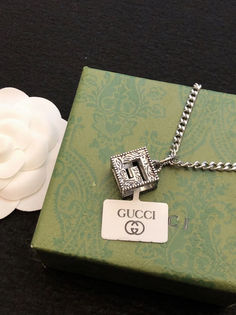 Bright Gxccx Necklaces 302703