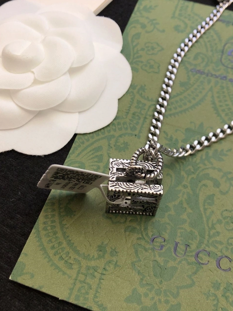 Bright Gxccx Necklaces 302703
