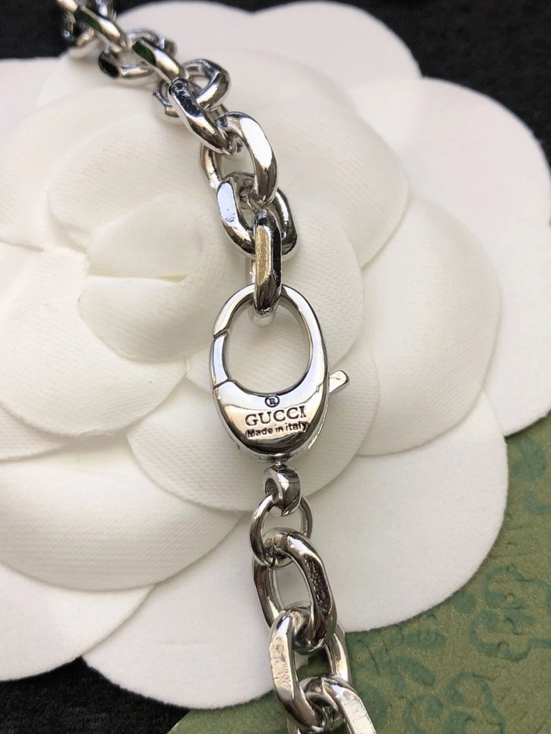 Efficient Gxccx Necklaces 302709