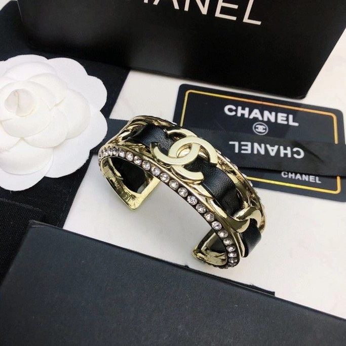 Resilient Chxnxl Bracelets 286519