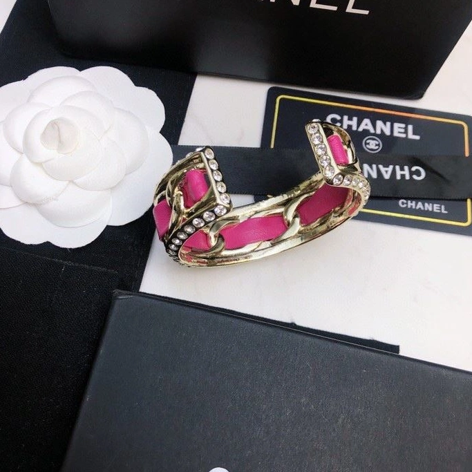 Resilient Chxnxl Bracelets 286519