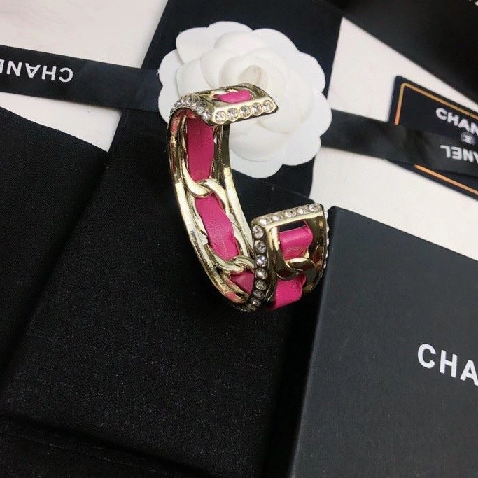 Resilient Chxnxl Bracelets 286519
