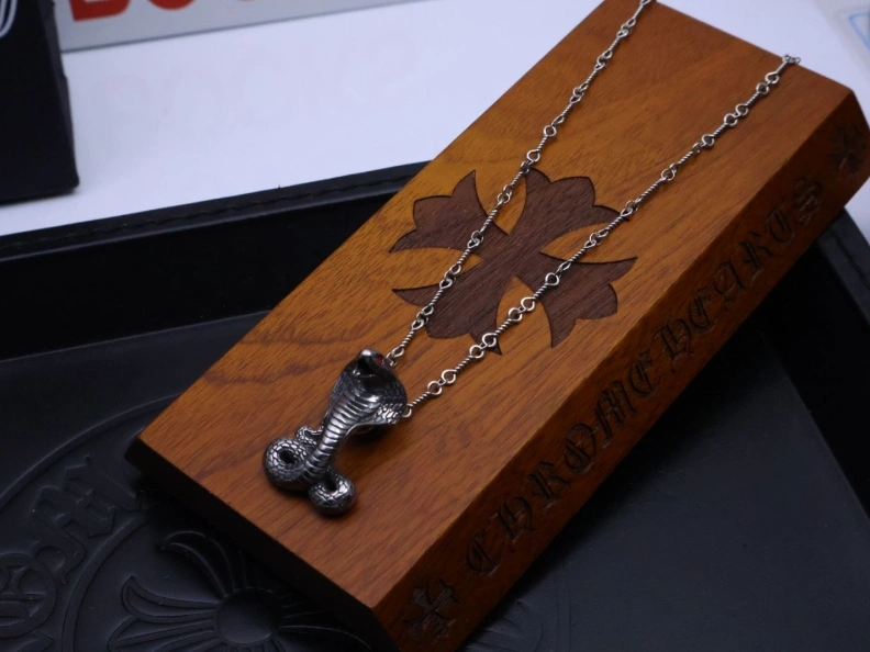 Popular Chrxmx Hxxrts Necklaces 297138