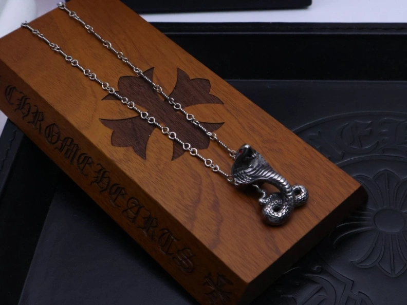 Popular Chrxmx Hxxrts Necklaces 297138