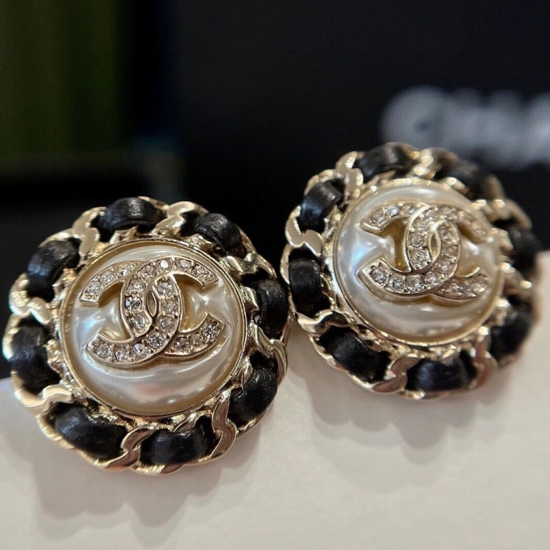 Soft Chxnxl Earrings 286227